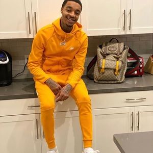 Meet your Posher, Santino